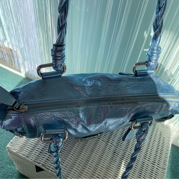 Guess Metallic Blue Tote Bag Size Large - Picture 12 of 17